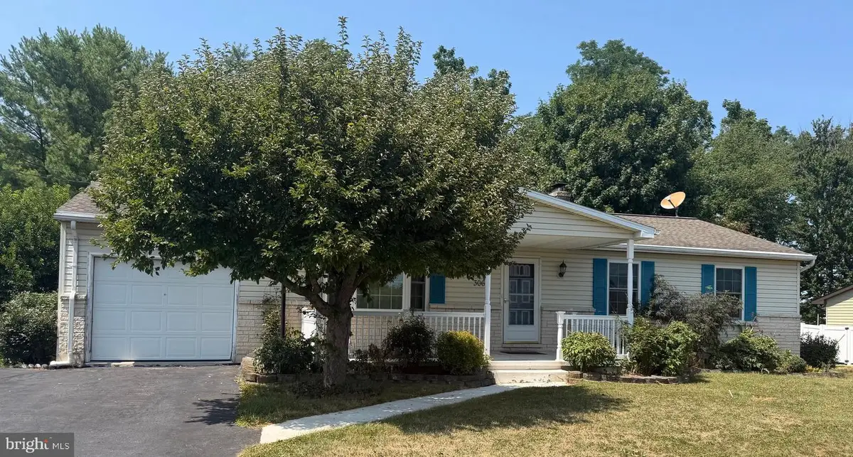 3065 W Oak St, Lebanon, PA 17042 - #1