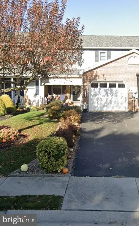 313 Acorn Cir, Lebanon, PA 17042 - #1