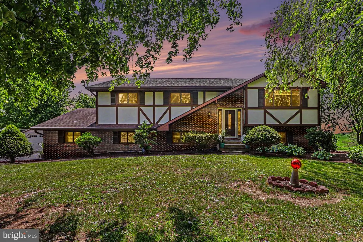 330 Colt Dr, Grantville, PA 17028 - #1