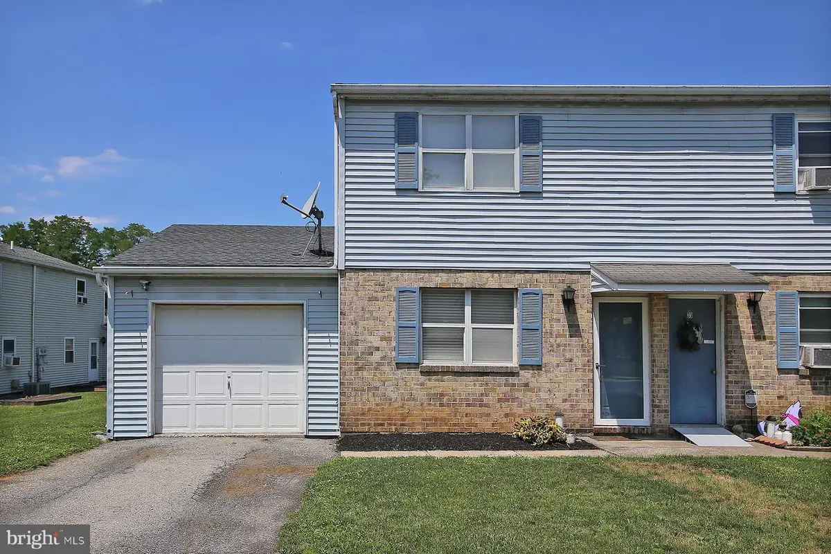 35 Walnut Mill Ln, Cleona, PA 17042 - #1