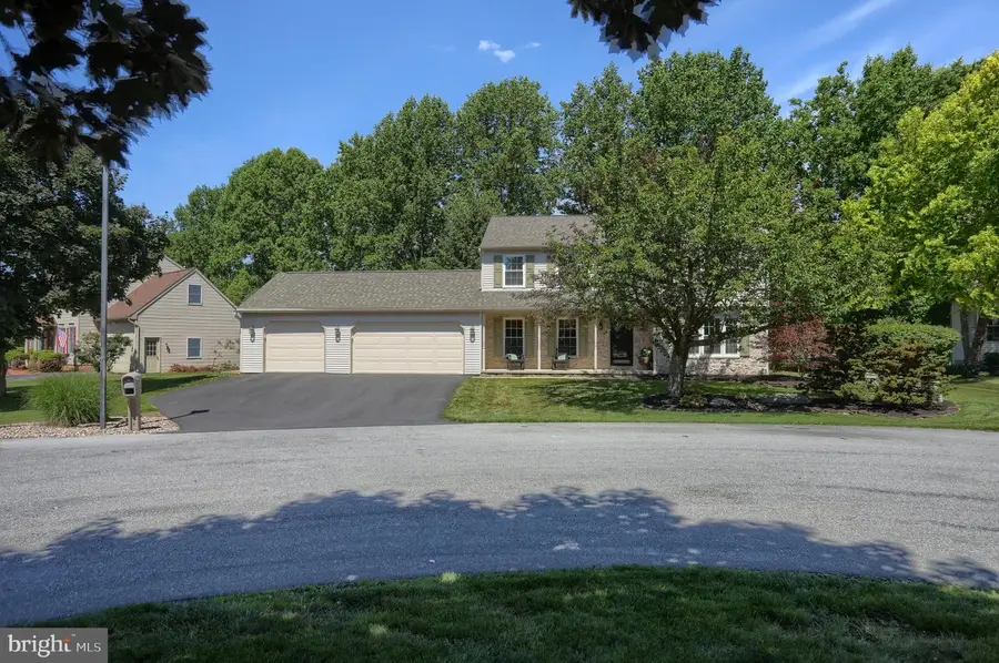 15 Oak Knoll Cir, Lebanon, PA 17042 - #2
