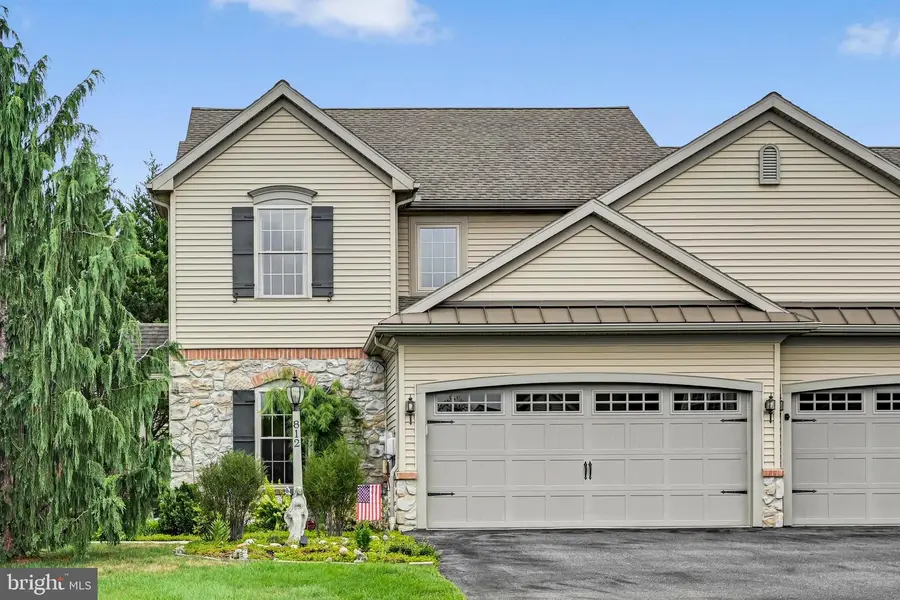 812 Briar Edge Ct, Lebanon, PA 17046 - #2