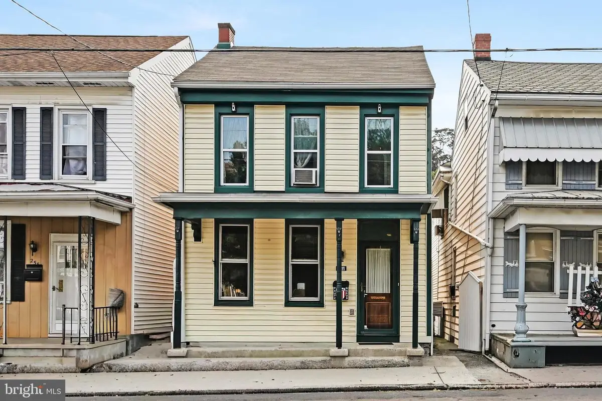 251 S 8th St, Lebanon, PA 17042 - #1