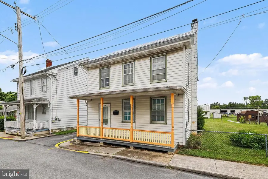 428 W Queen St, Annville, PA 17003 - #3