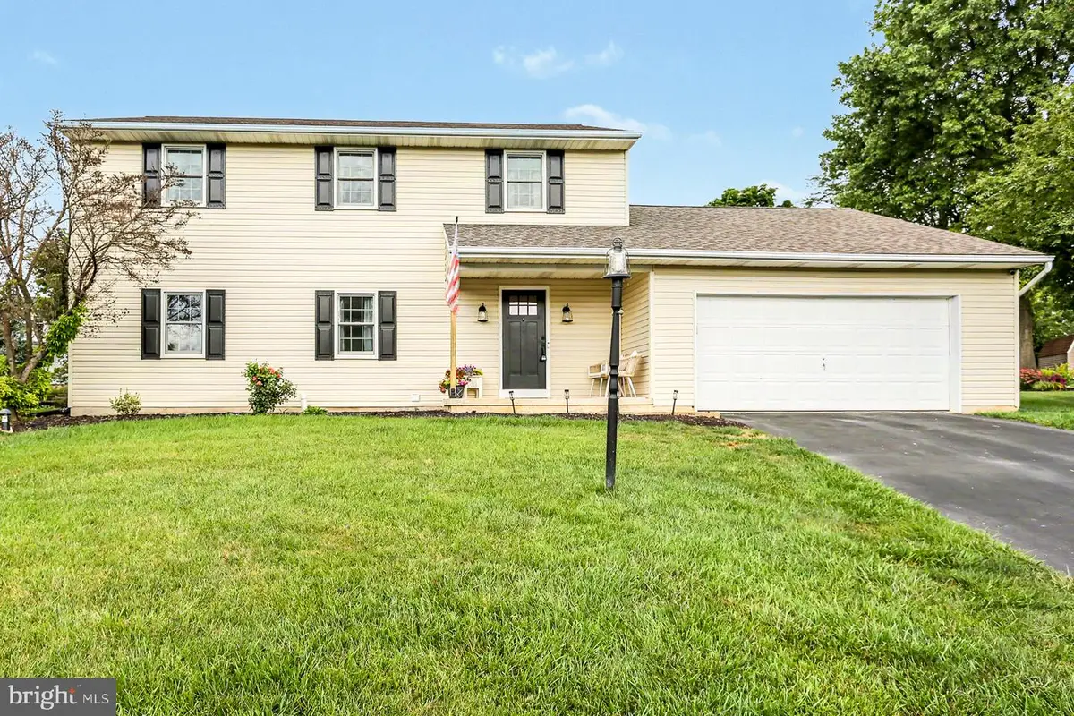 401 Greenfield Dr, Lebanon, PA 17042 - #1