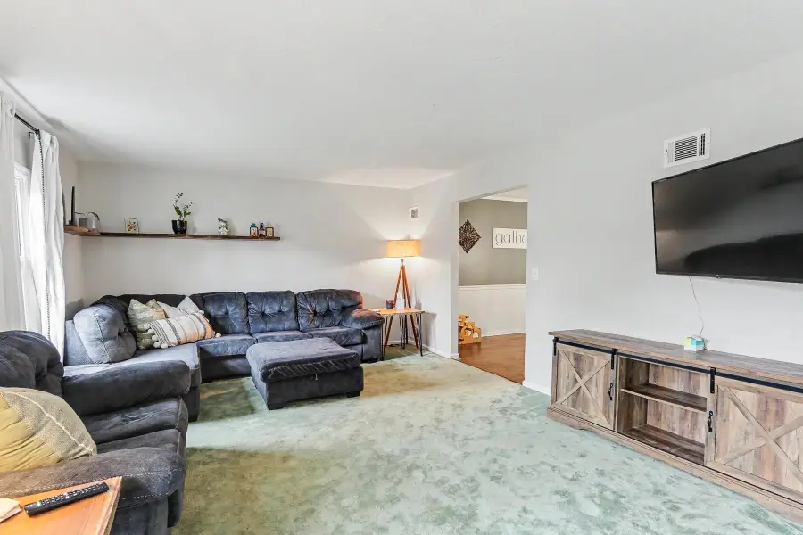 401 Greenfield Dr, Lebanon, PA 17042 - #3