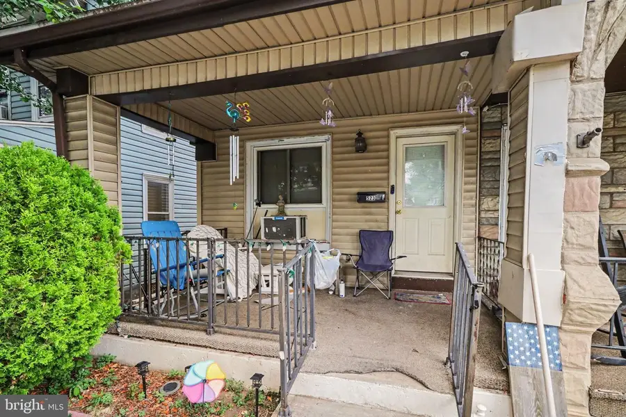 523 E Walnut St, Lebanon, PA 17042 - #3