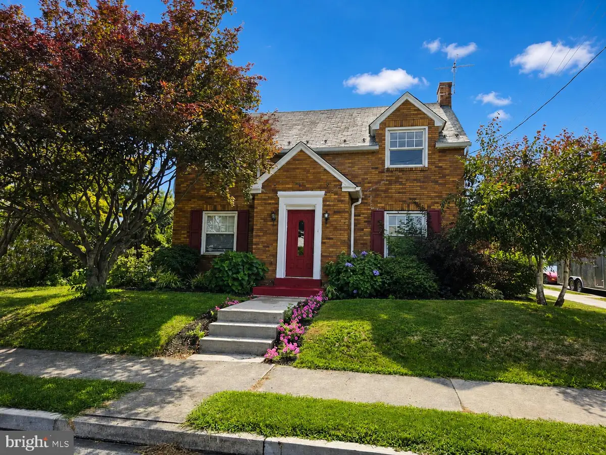 101 S Wilson St, Cleona, PA 17042 - #1