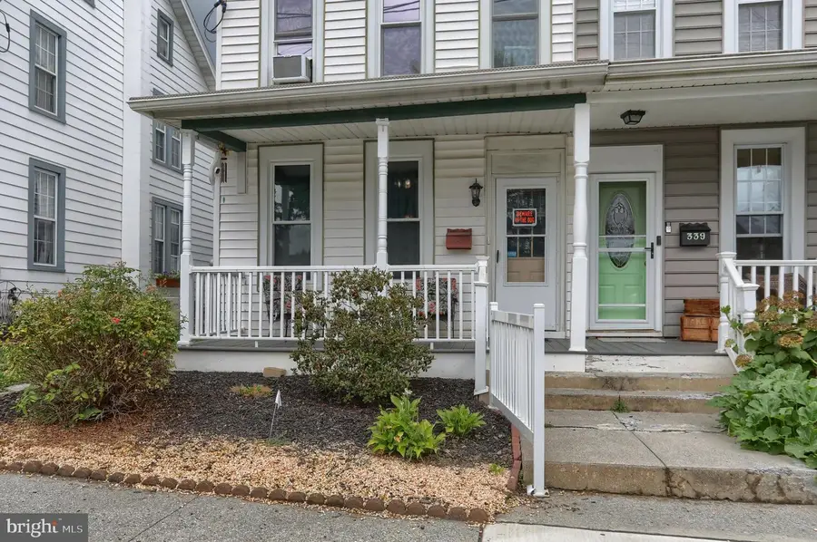 337 E Maple St, Annville, PA 17003 - #2