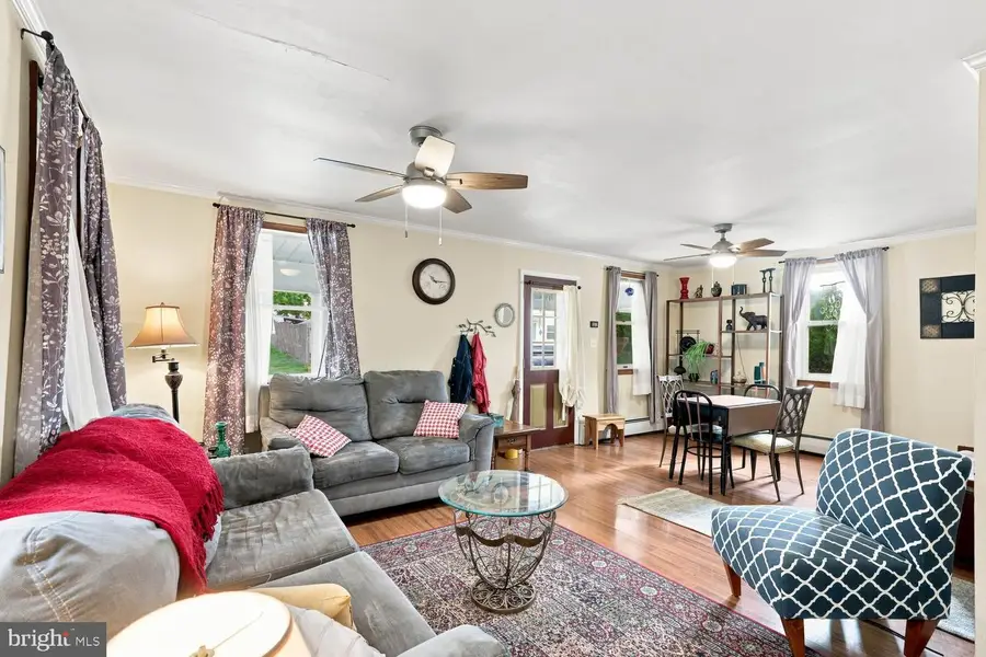 24 E Carpenter Ave, Myerstown, PA 17067 - #3