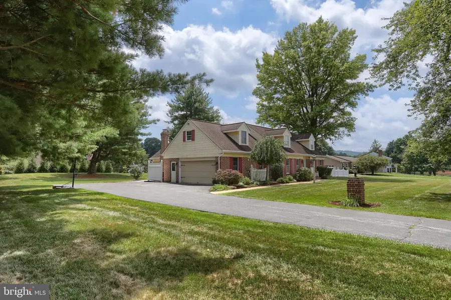 116 Maple Ln, Lebanon, PA 17042 - #2