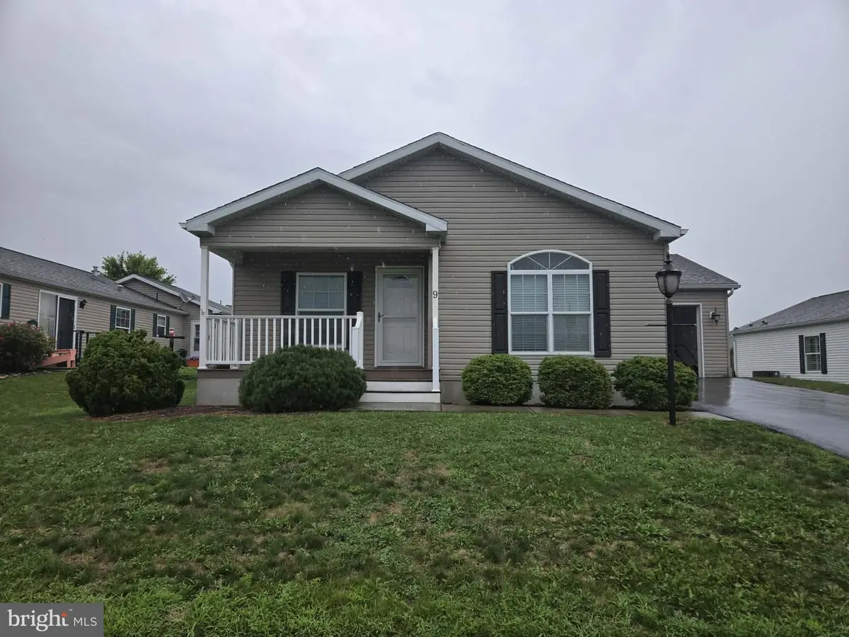 9 Millard Dr, Annville, PA 17003 - #1