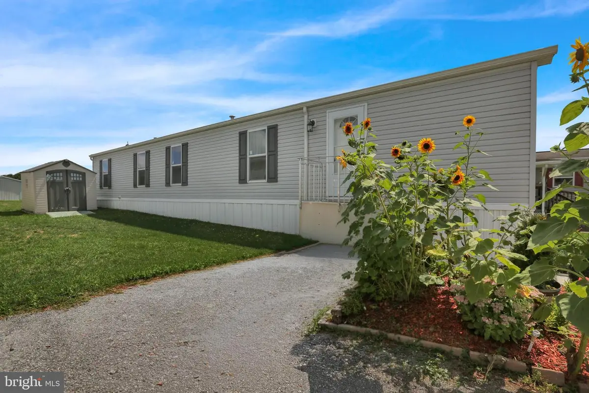 500 Houtztown Rd #21a, Myerstown, PA 17067 - #1