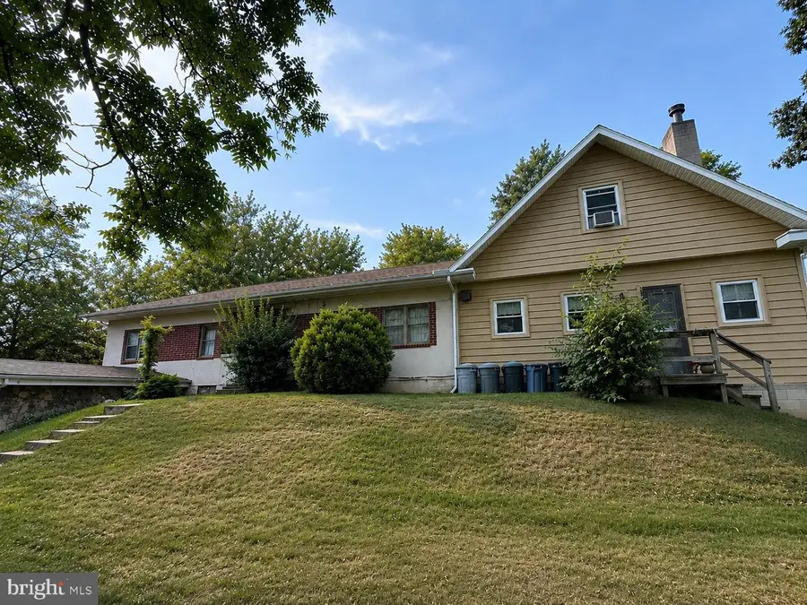 113 Lindbergh Dr, Palmyra, PA 17078 - #2
