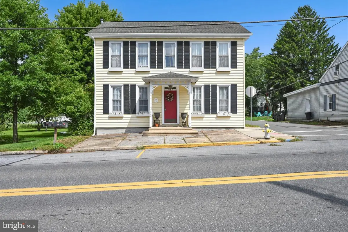 100 N Lancaster St, Jonestown, PA 17038 - #1