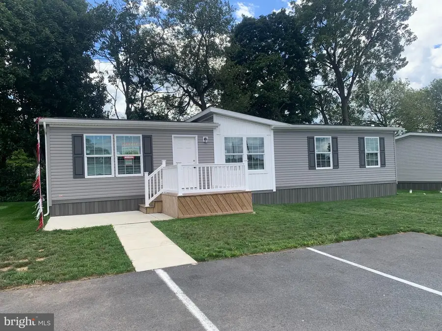 22 W Willow St, Palmyra, PA 17078 - #2