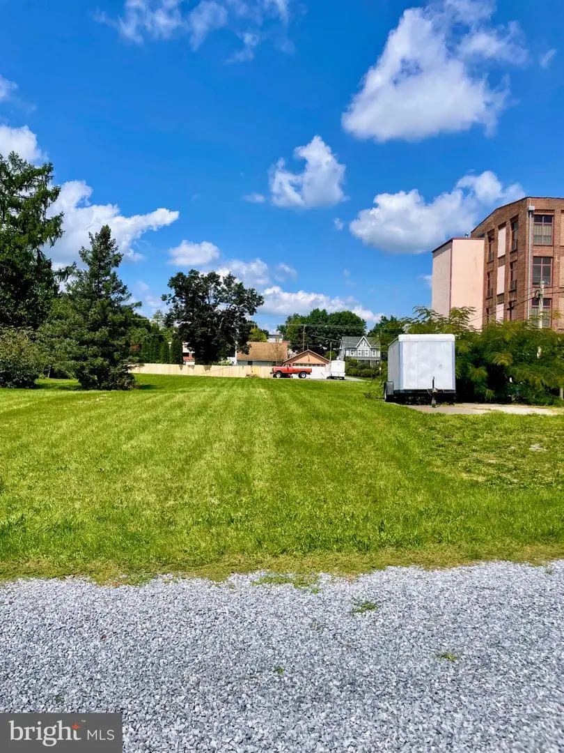 145 W Water St, Annville, PA 17003 - #2