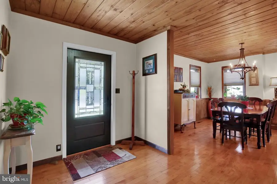 373 N Mechanic St, Fredericksburg, PA 17026 - #3