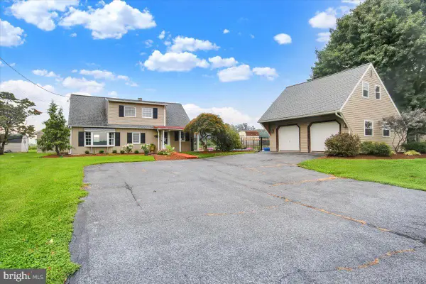 512 E Rosebud Rd, MYERSTOWN, PA 17067