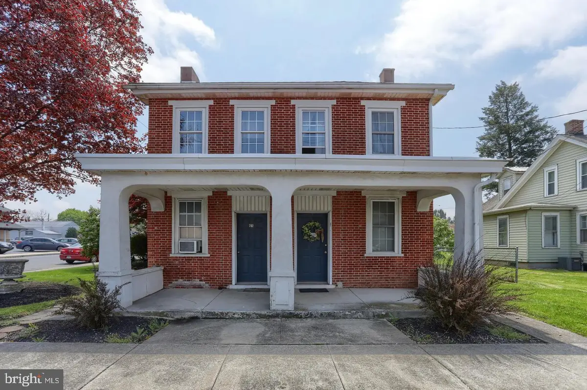 702 W Main St, Palmyra, PA 17078 - #1
