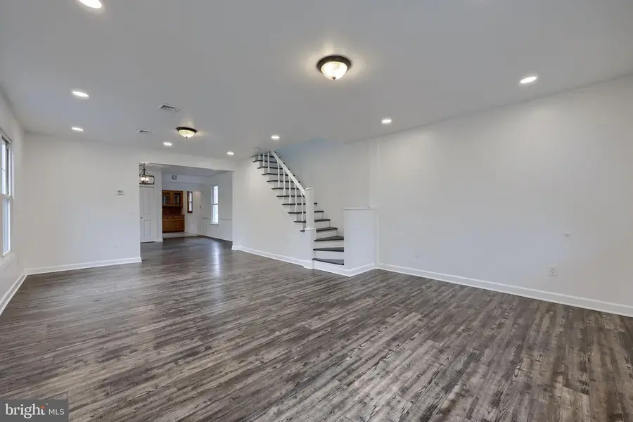18 E Maple Ave, Myerstown, PA 17067 - #3