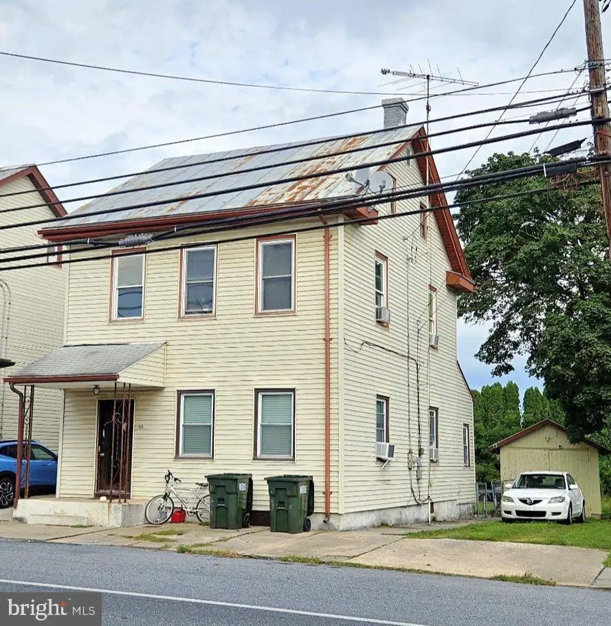 415 Jonestown Rd, Jonestown, PA 17038 - #1