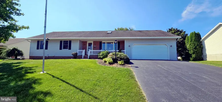 613 Richfield Dr, Lebanon, PA 17042 - #2