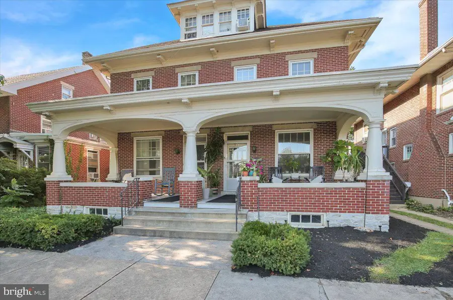 43 E Maple St, Palmyra, PA 17078 - #3