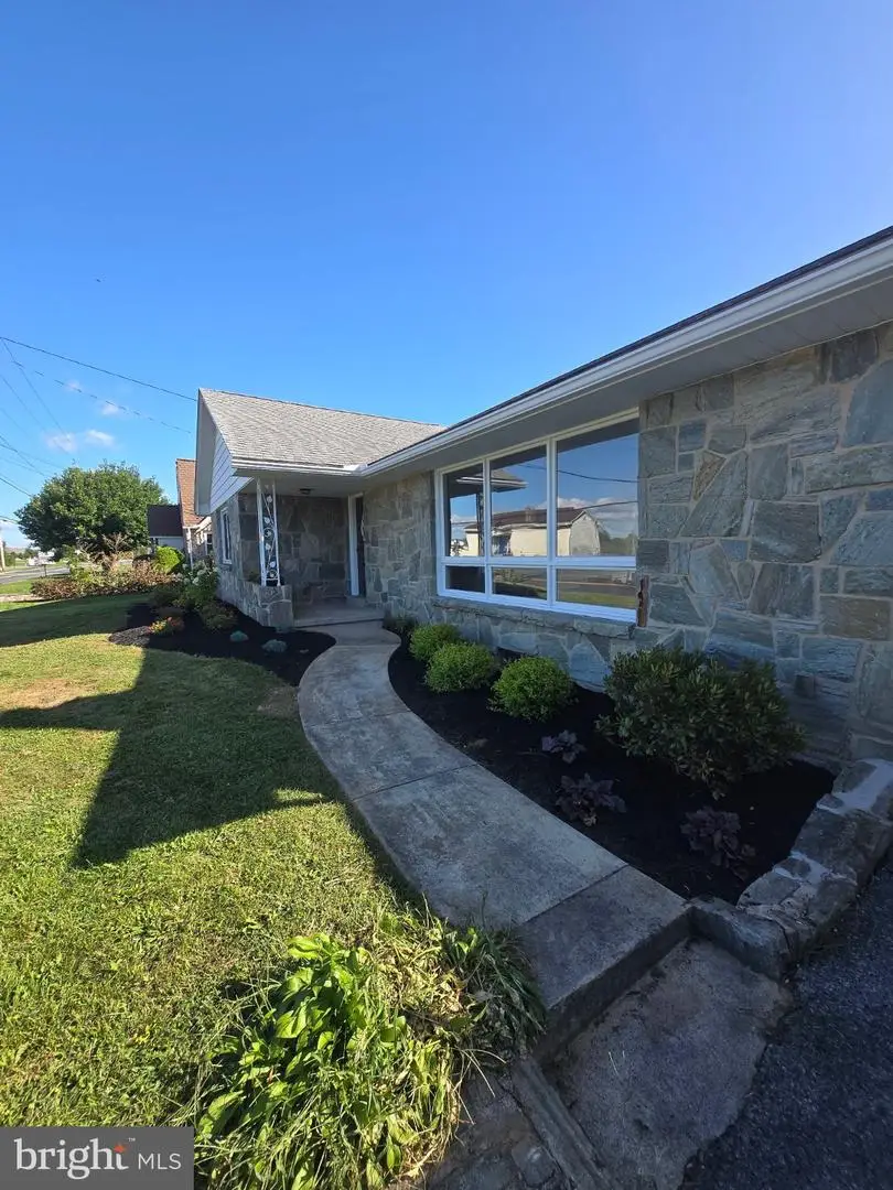144 Palmyra Rd, Palmyra, PA 17078 - #2