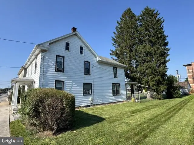 320 N Railroad St, Palmyra, PA 17078 - #2