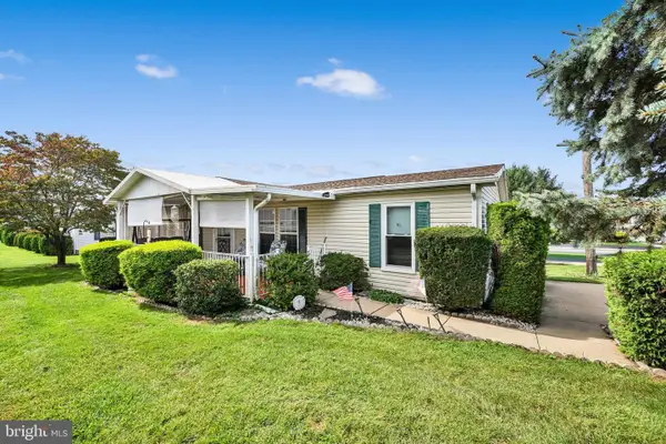 16 Edward Ave, LEBANON, PA 17042