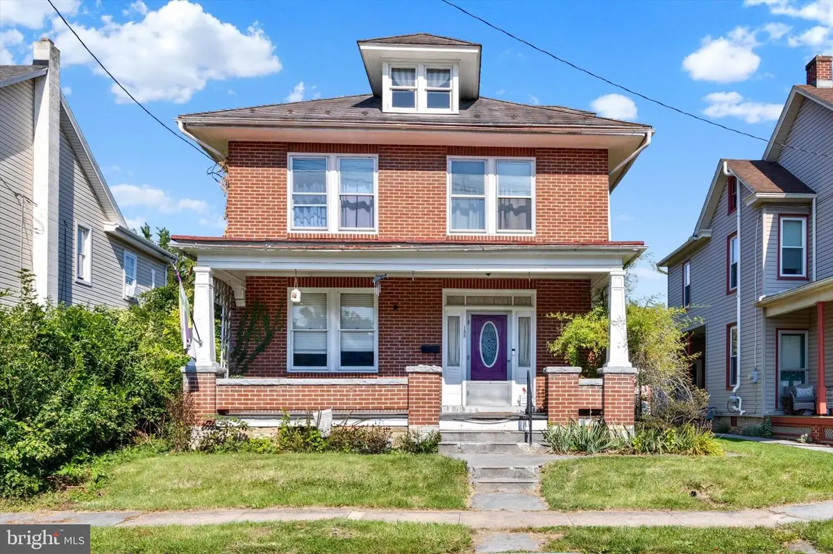 135 W Sheridan Ave, Annville, PA 17003 - #1