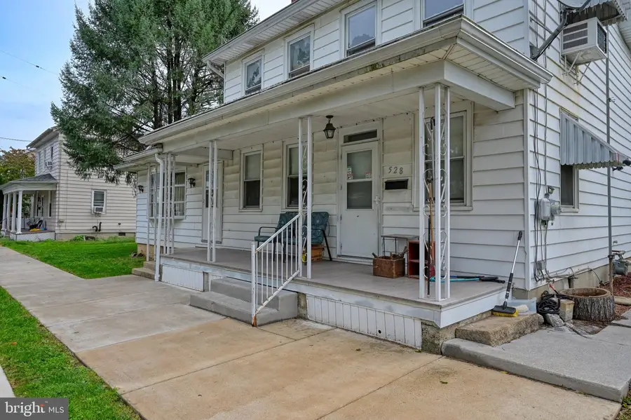 528 S Railroad St, Myerstown, PA 17067 - #2