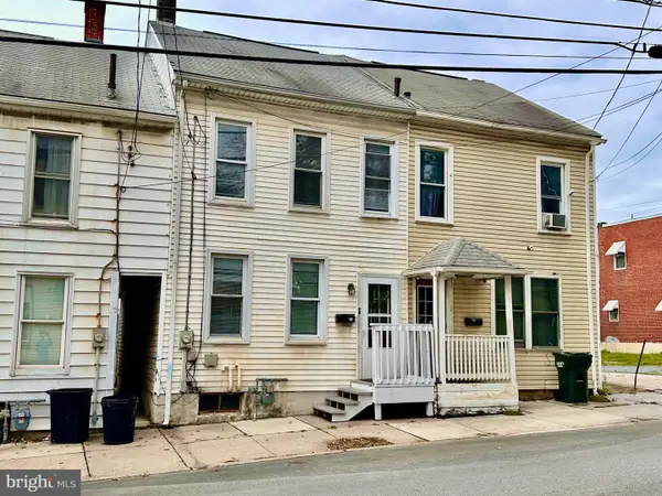 61 N 12th St, LEBANON, PA 17046