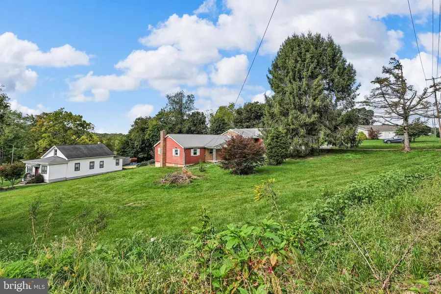 1807 Grace Ave, Lebanon, PA 17046 - #3