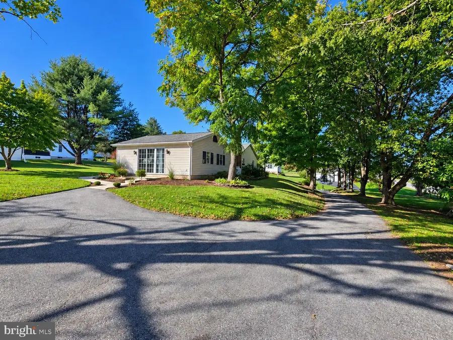 404 Mountville Rd, Lebanon, PA 17046 - #2