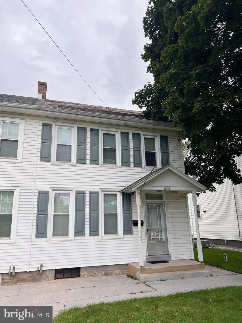 1939 W Cumberland St, Lebanon, PA 17042 - #2