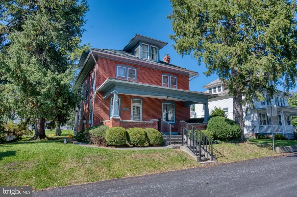 111 N Lancaster Ave, Schaefferstown, PA 17088 - #1