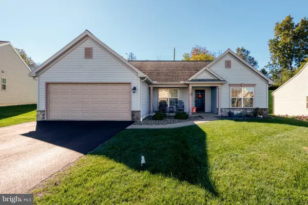 926 Sweetbay Ln, LEBANON, PA 17046