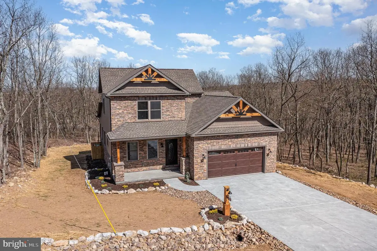 107 S Honeysuckle Dr, Hazle Township, PA 18202 - Image #1