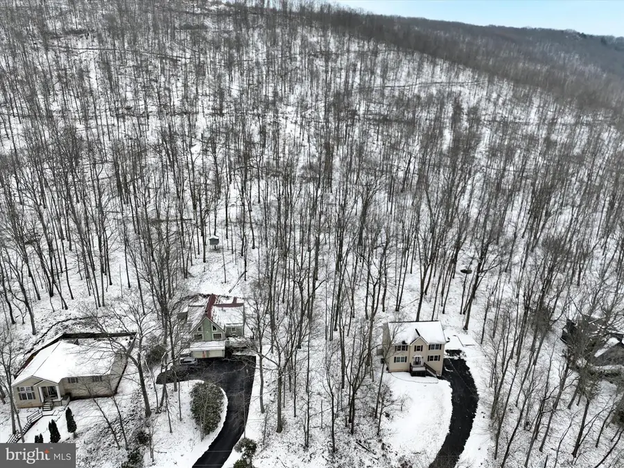 237 Avalanche Ln, Drums, PA 18222 - Image #3