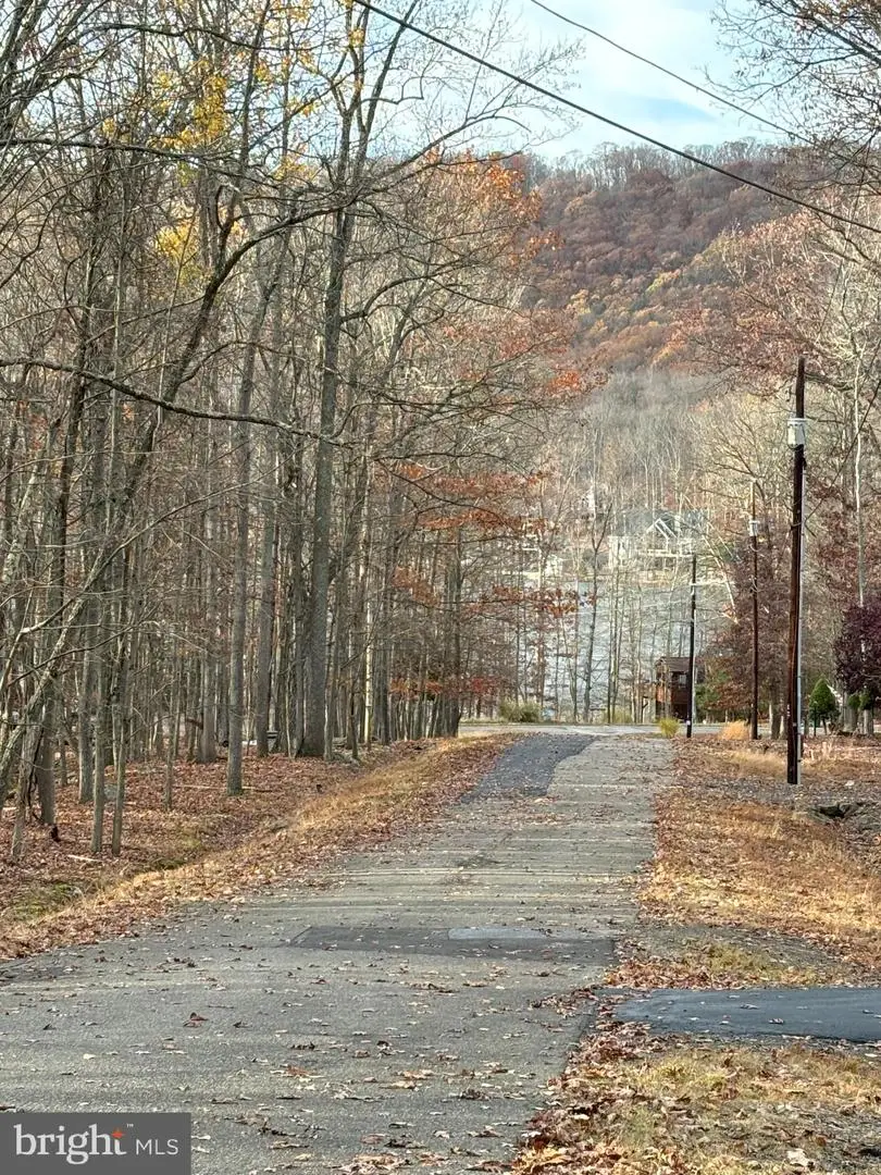 D126 W Tuscarora Dr, Hazleton, PA 18202 - Image #1