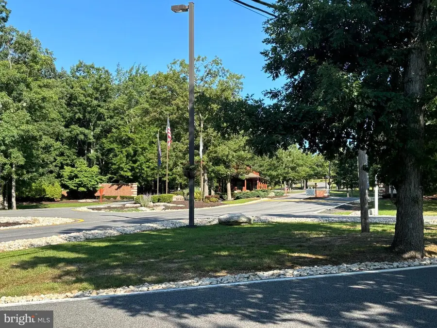 D126 W Tuscarora Dr, Hazleton, PA 18202 - Image #3