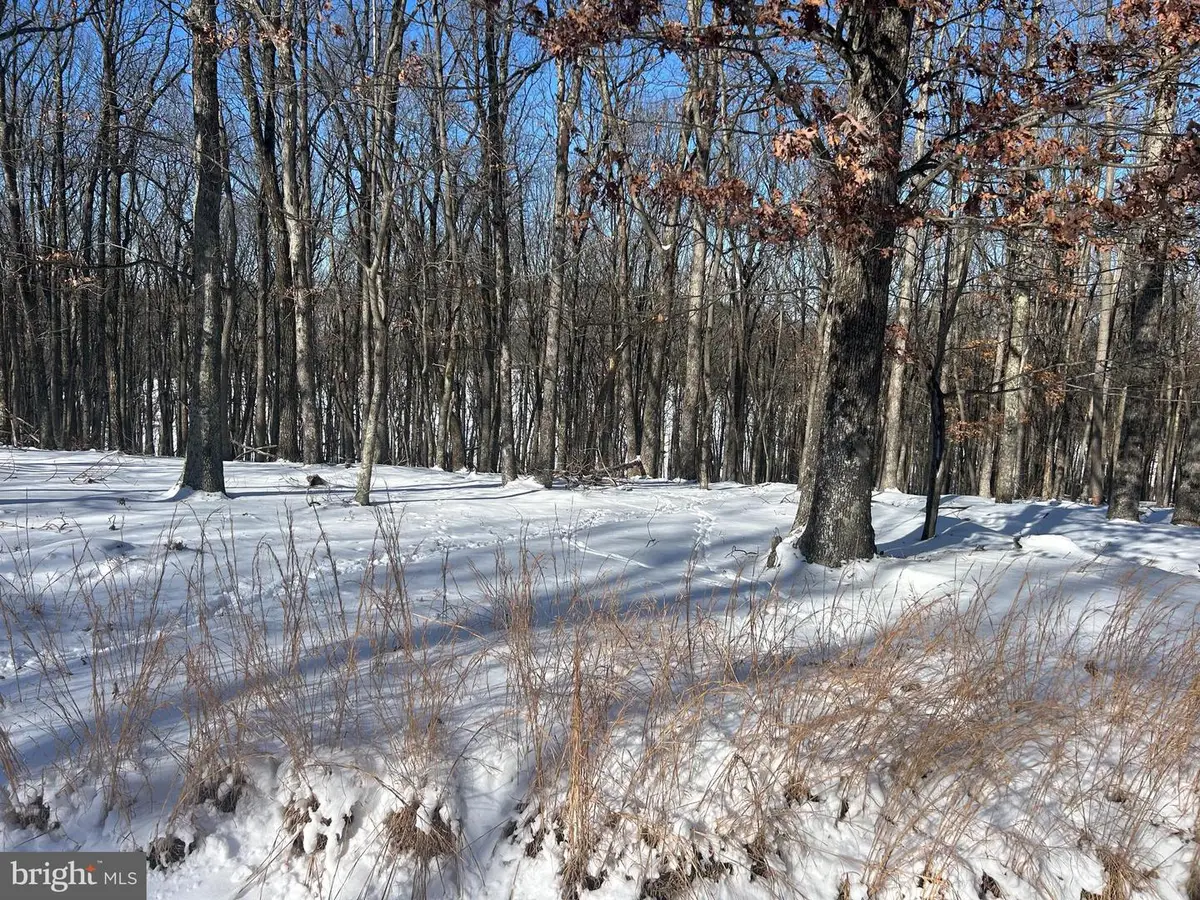 31 Turnberry Ln, Hazleton, PA 18202 - Image #1