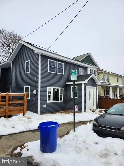 27 Elizabeth St, Pittston, PA 18640 - #2