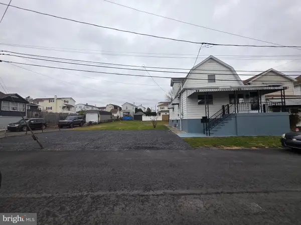 17 Charles, PLAINS, PA 18705