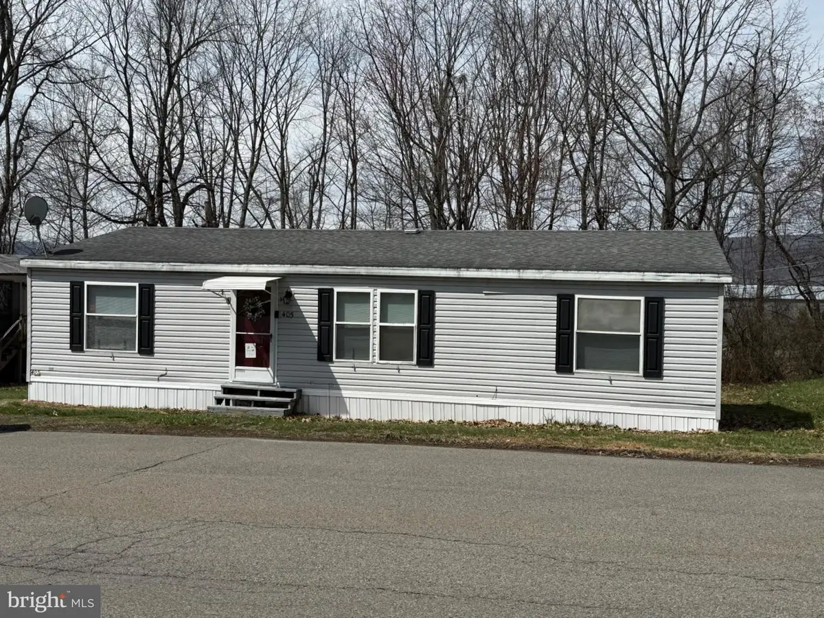 405 West Dr, Pittston, PA 18640 - #1