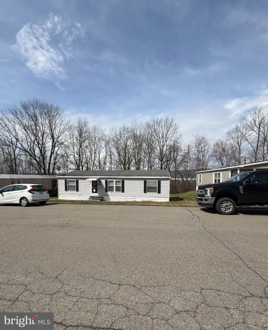 405 West Dr, Pittston, PA 18640 - #2