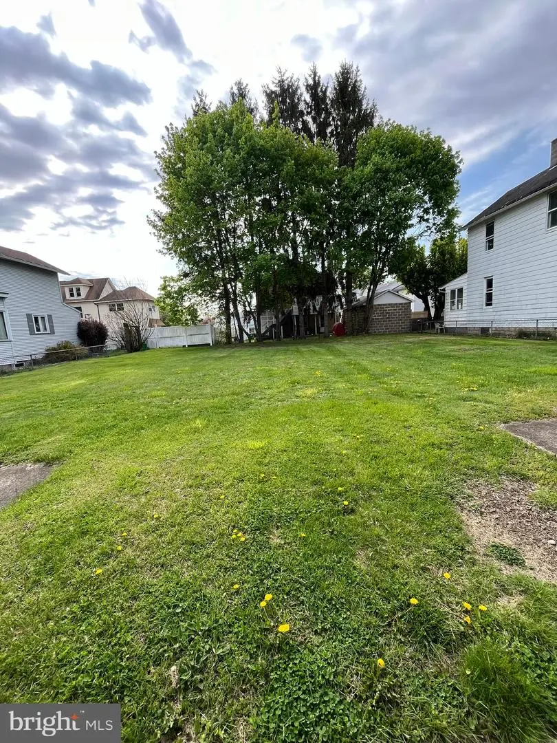231 Franklin St, West Pittston, PA 18643 - #3