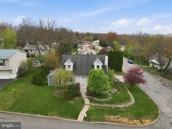 30 Freedom St, HAZLETON, PA 18202